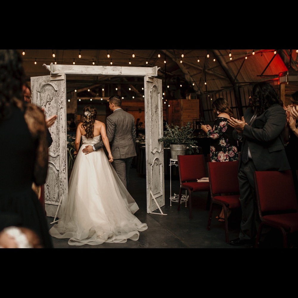 Wedding Dress - Picture 2 of 8